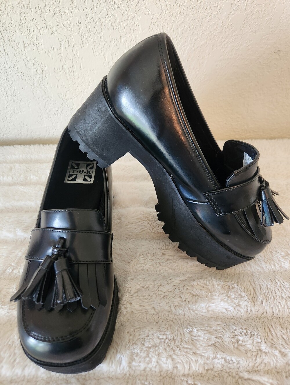 T.U.K. Women's Black Tassel Platform Loafers Size 7